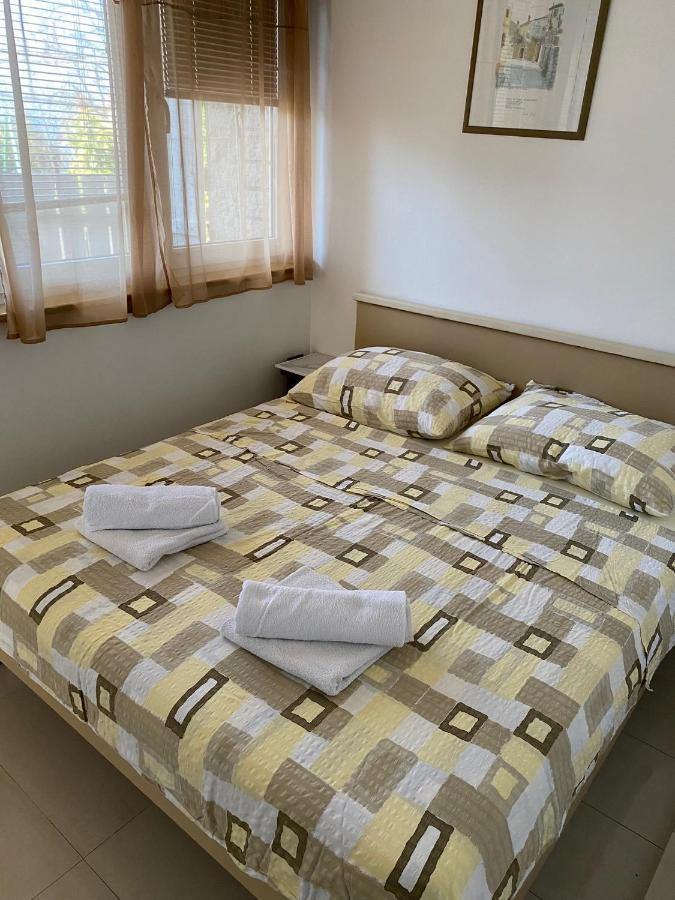Apartmani Sara Omišalj Exterior foto