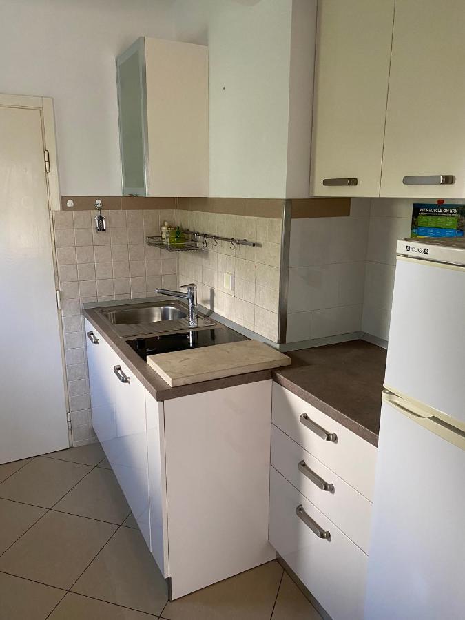 Apartmani Sara Omišalj Exterior foto