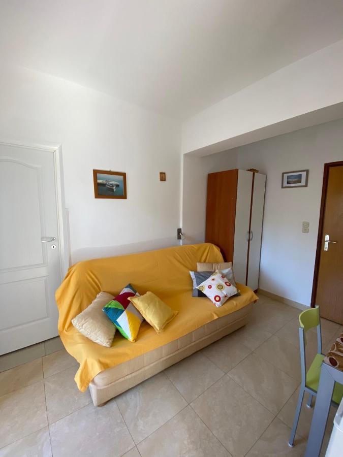 Apartmani Sara Omišalj Exterior foto